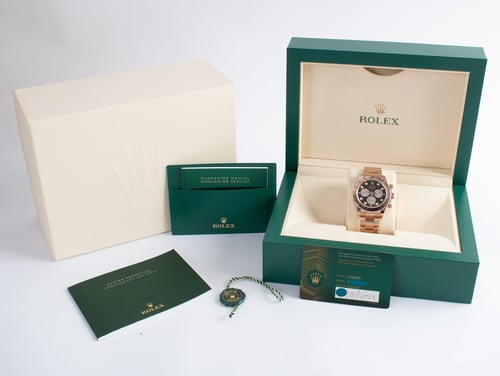 Box / Paper shot of Daytona Cosmograph