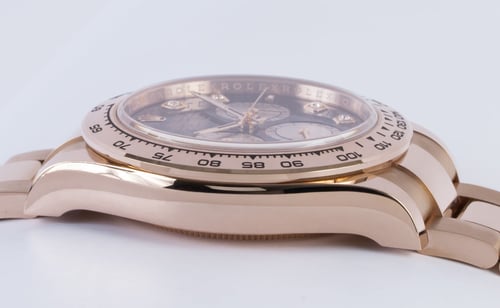 9' Side Shot of Daytona Cosmograph