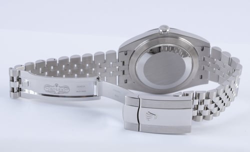Open Clasp Shot of Datejust 41