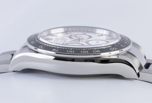 9' Side Shot of Daytona Cosmograph