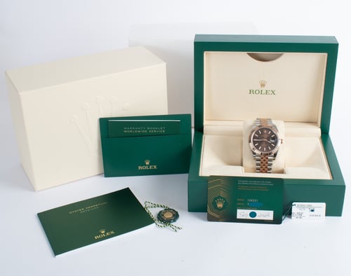 Box / Paper shot of Datejust 41