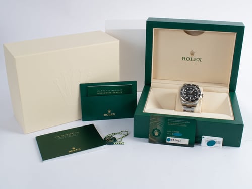 Box / Paper shot of Sea-Dweller Deepsea