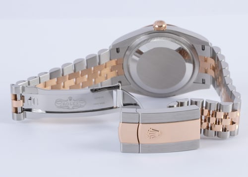 Open Clasp Shot of Datejust 36