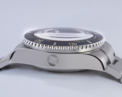 9' Side Shot of Sea-Dweller Deepsea