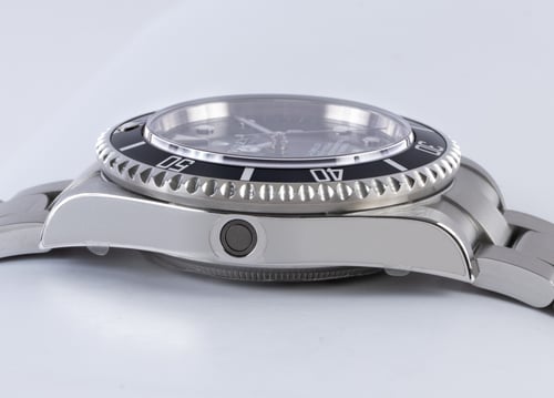 9' Side Shot of Sea-Dweller 4000
