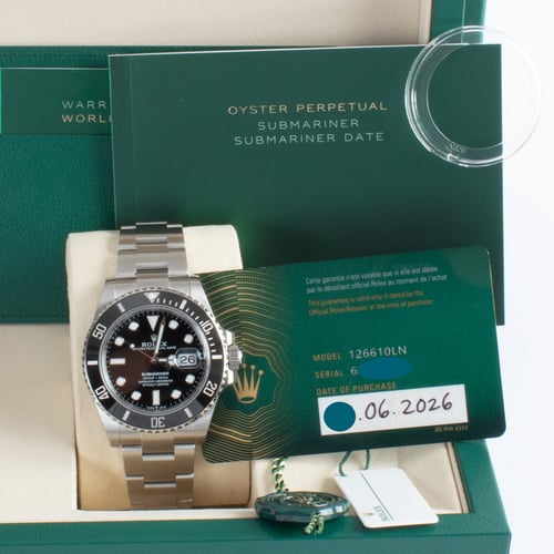 View in Box of Submariner Date 41