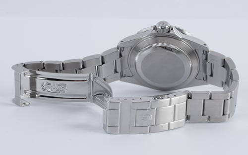Open Clasp Shot of Submariner Date