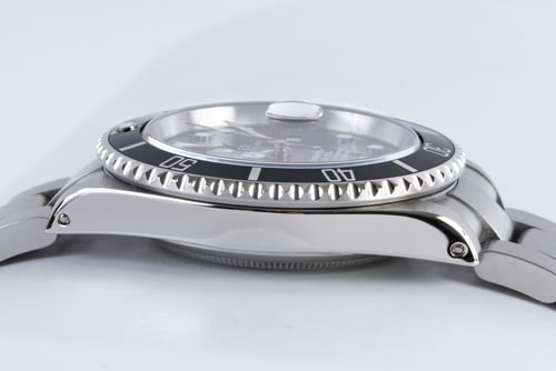 9' Side Shot of Submariner Date