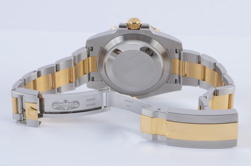 Open Clasp Shot of Submariner Date