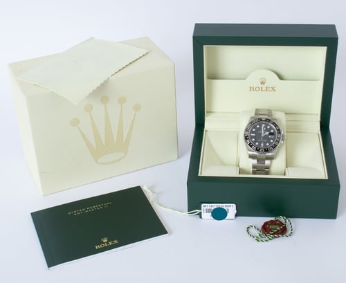 Box / Paper shot of GMT-Master II 'Green Arrow'