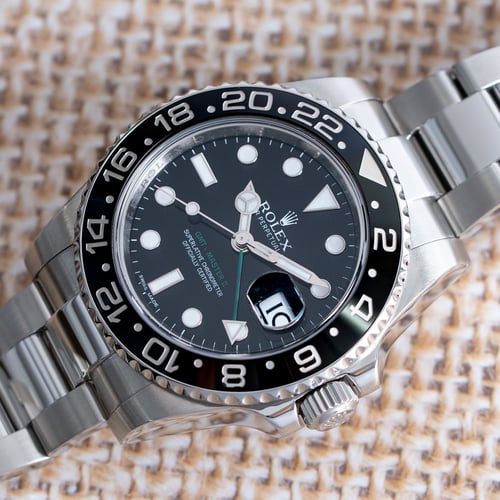 Stylied photo of  of GMT-Master II 'Green Arrow'
