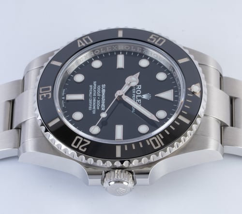 Crown Side Shot of Submariner 41