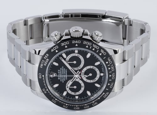 Front View of Daytona Cosmograph
