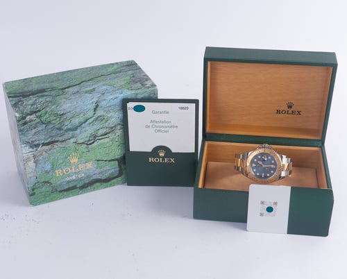 Box / Paper shot of Yacht-Master