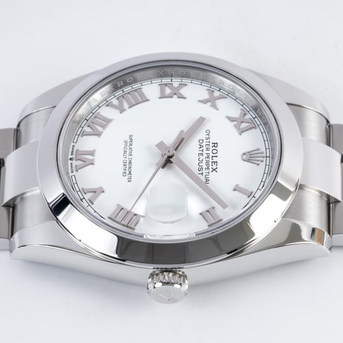 Crown Side Shot of Datejust 41