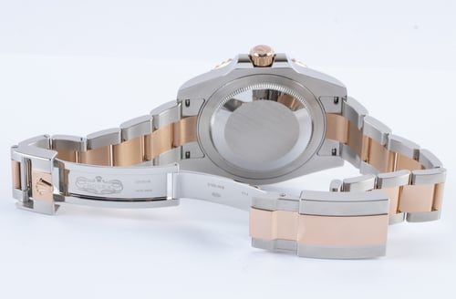 Open Clasp Shot of GMT-Master II 'Root Beer'