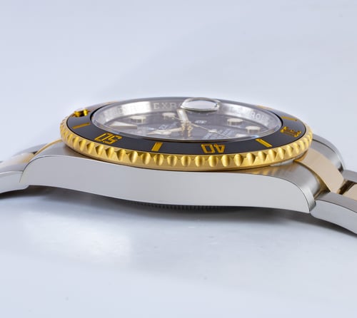 9' Side Shot of Submariner Date 41