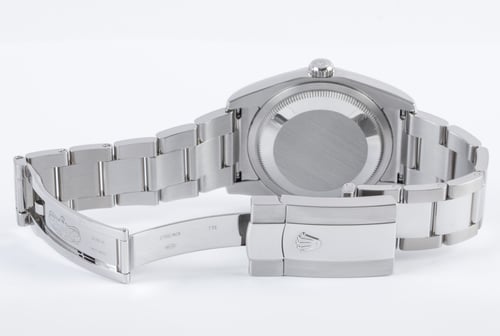 Open Clasp Shot of Datejust 36