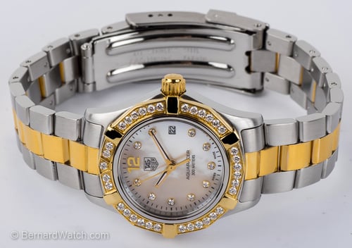 Front View of Ladies Aquaracer