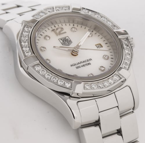 9' Side Shot of Ladies Aquaracer