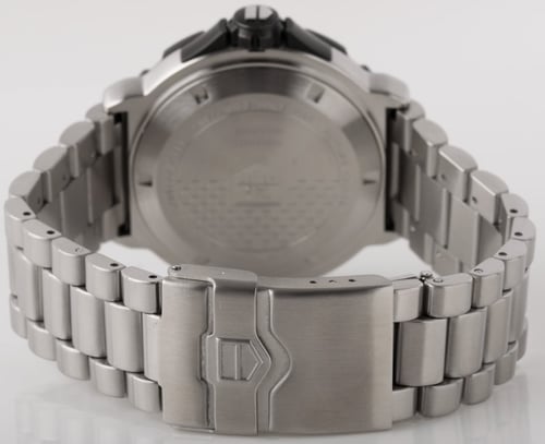 Rear / Band View of Formula 1 Grande Date