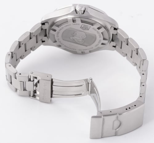 Open Clasp Shot of Aquaracer