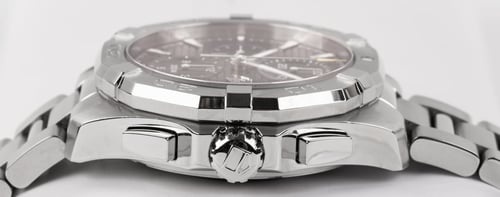 Crown Side Shot of Aquaracer Chronograph Calibre 16