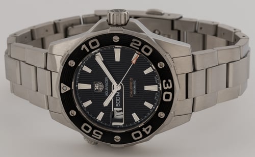 Front View of Aquaracer Automatic 500M Calibre 5