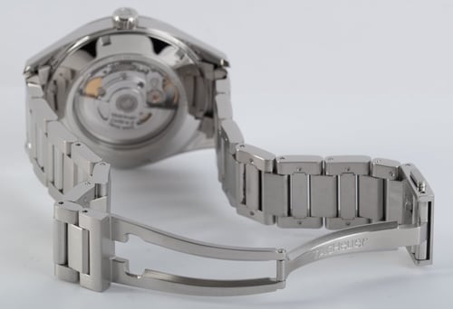 Open Clasp Shot of Carrera Calibre 5