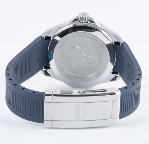 Rear / Band View of Aquaracer Professional 300