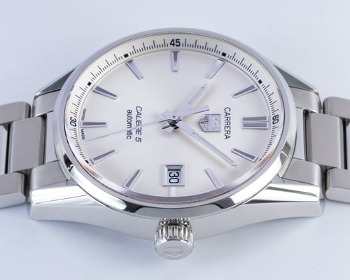 Crown Side Shot of Carrera