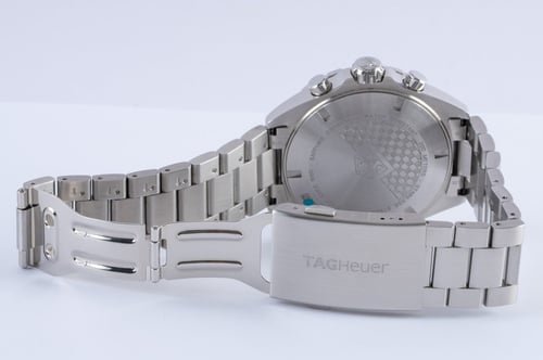 Open Clasp Shot of Formula 1 Chronograph
