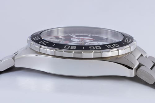 9' Side Shot of Formula 1 Chronograph
