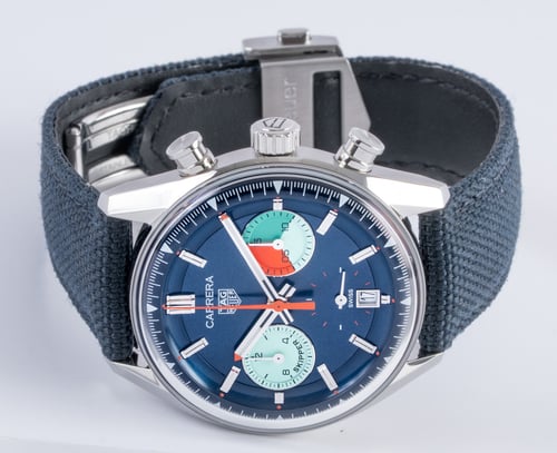 Front View of 'Skipper' Carrera Chronograph