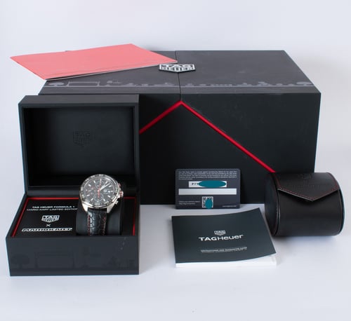 Box / Paper shot of Formula 1 Chronograph x Mario Kart LE