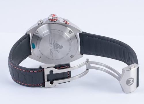 Open Clasp Shot of Formula 1 Chronograph x Mario Kart LE