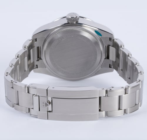 Rear / Band View of Black Bay Pro GMT