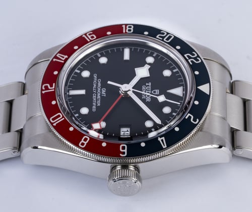 Crown Side Shot of Black Bay GMT 'Pepsi'
