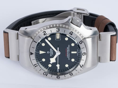 Front View of Black Bay P01