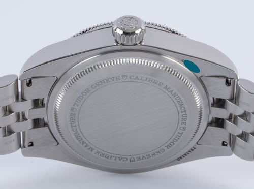 Caseback of Black Bay 41