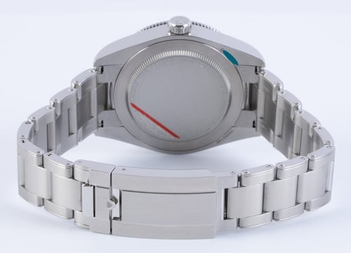 Rear / Band View of Black Bay 58 GMT