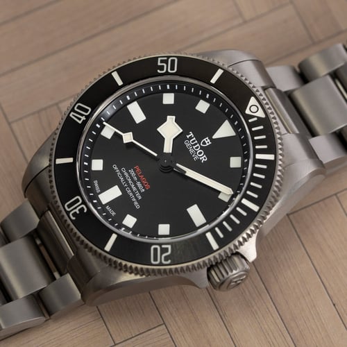 Stylied photo of  of Pelagos 39
