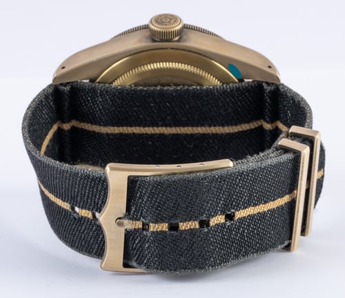 Rear / Band View of Black Bay Bronze