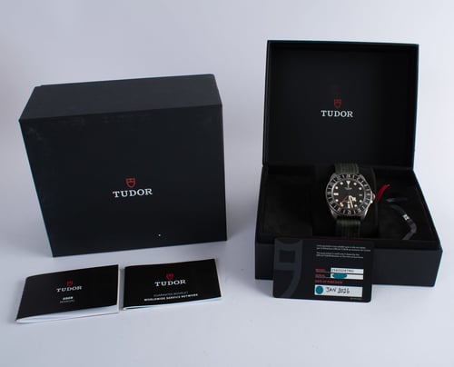 Box / Paper shot of Pelagos FXD GMT 2026