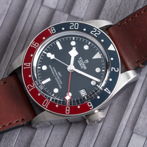 Stylied photo of  of Black Bay GMT 'Pepsi'
