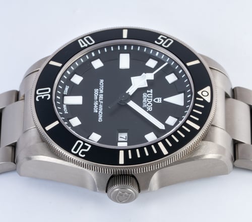Crown Side Shot of Pelagos