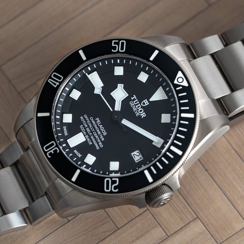 Stylied photo of  of Pelagos Chronometer