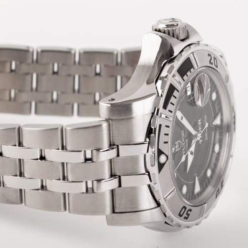 Dial Shot of Hydronaut