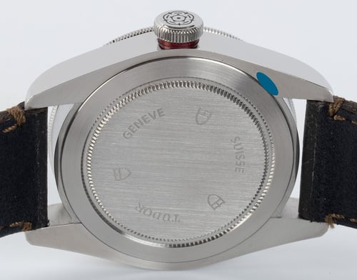 Caseback of Heritage Black Bay