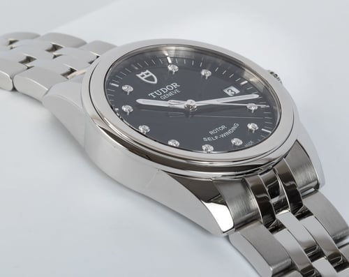 9' Side Shot of Glamour Date 36